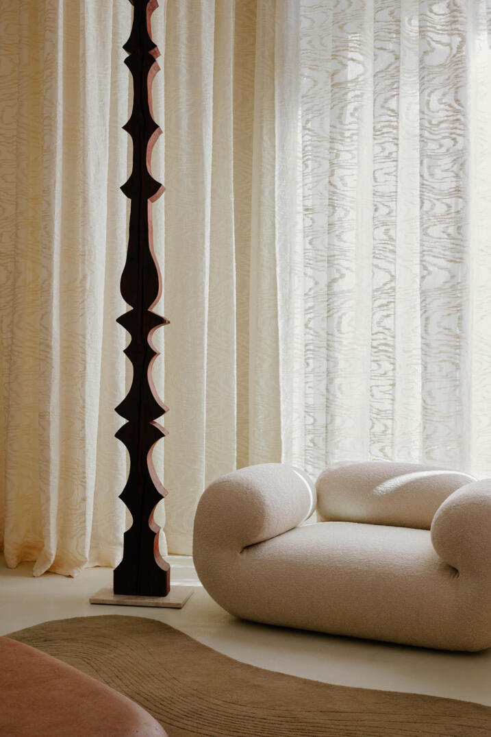 Là où la lumière épouse les textures